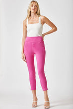 Dear Scarlett Magic Riley Crop Pant