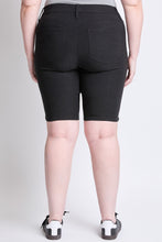 Winnie YMI Hyperstretch Shorts Curvy